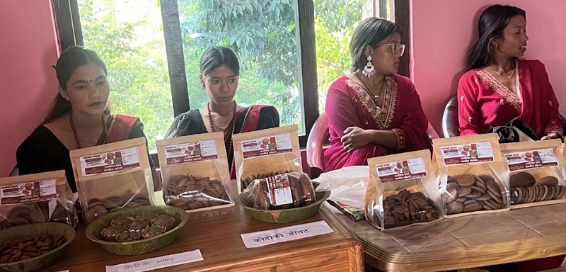 कक्षा १२ को परीक्षा दिएर बसेकालाई कोदोको परिकार उत्पादन र प्याकेजिङ तालिम   